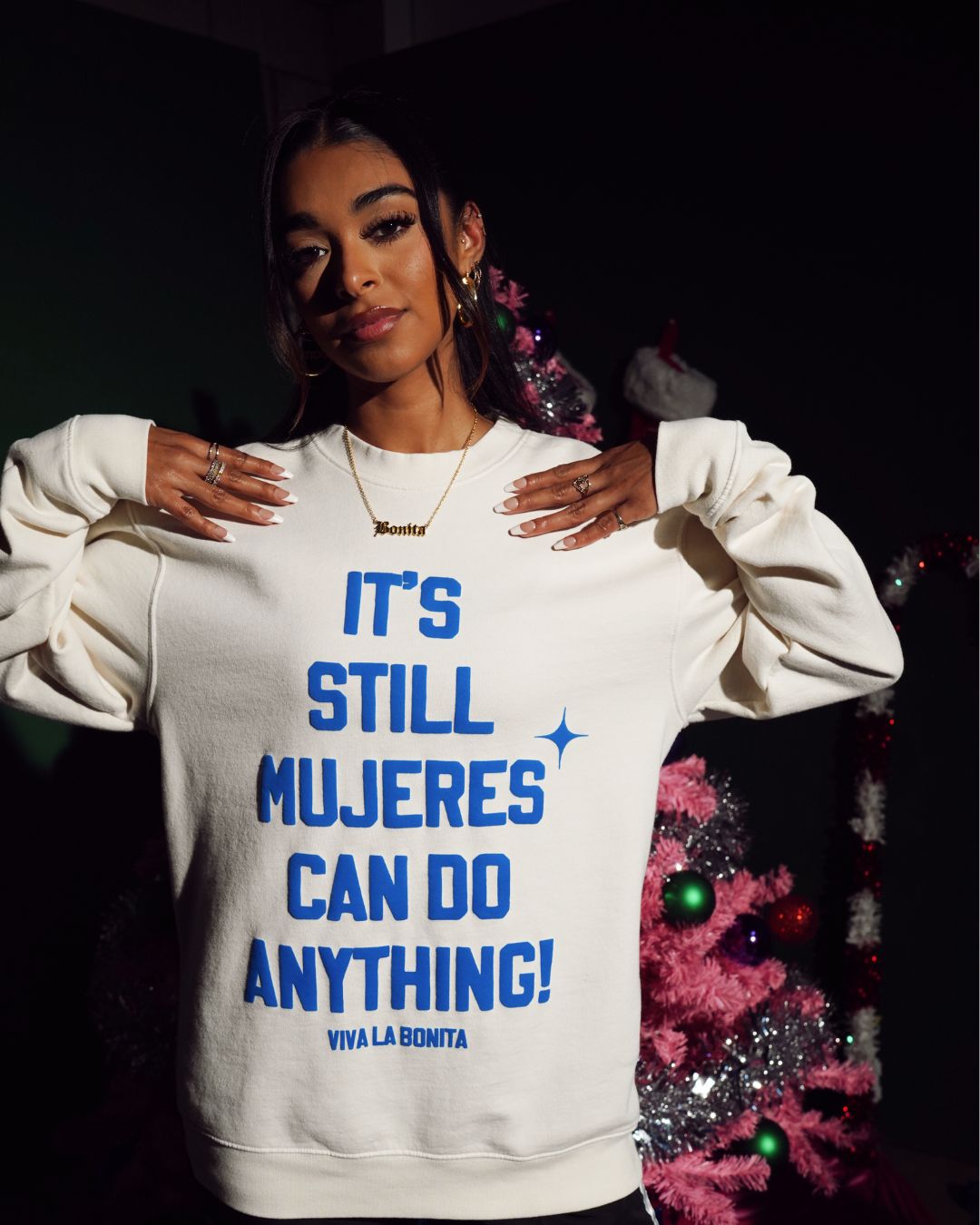 IT'S STILL MUJERES CAN DO ANYTHING CREAM CREWNECK SWEATSHIRT