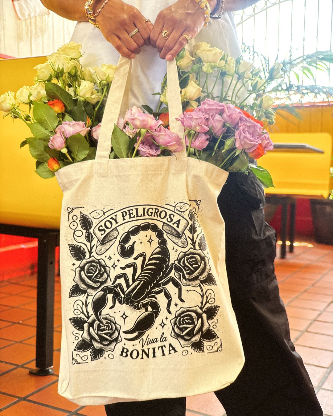 LA ALACRANA TOTE BAG