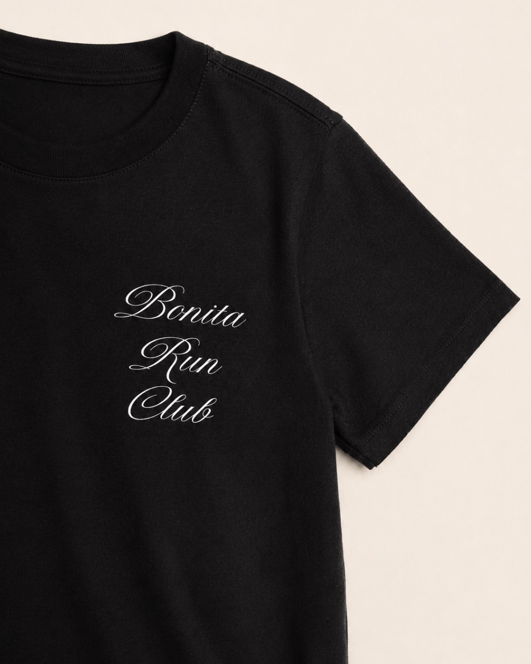 BONITA RUN CLUB BOXY BLACK CROP TEE