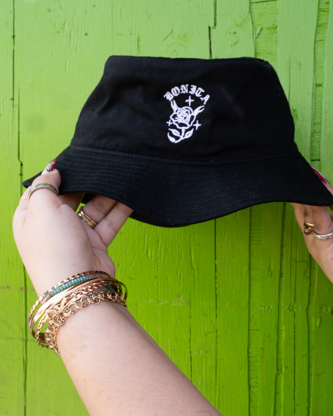 LA ALACRANITA BUCKET HAT