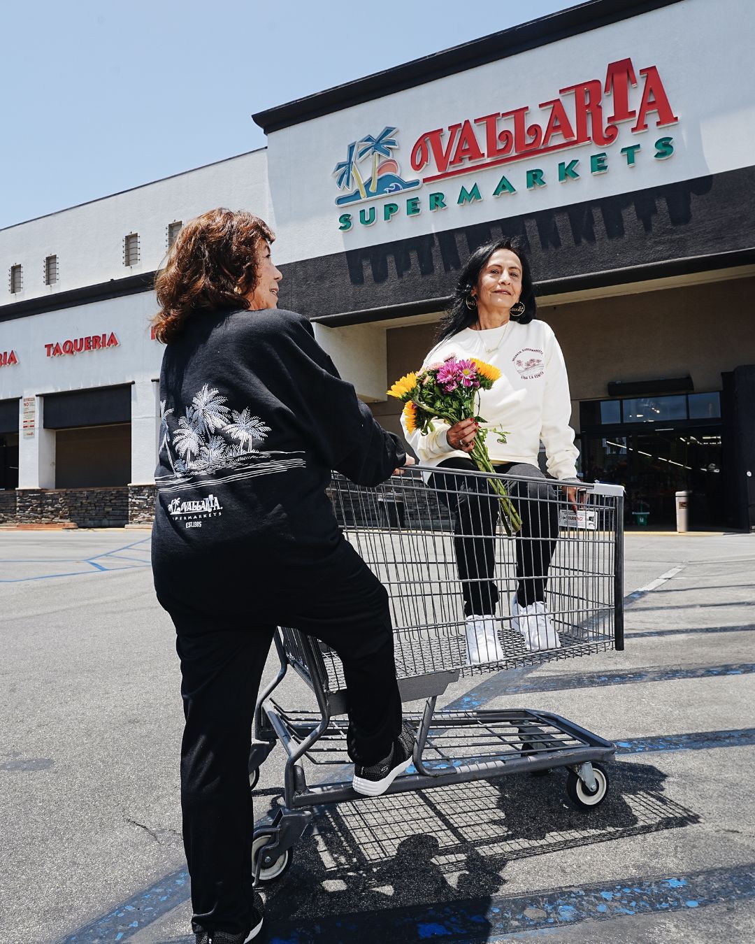 VALLARTA X VIVA LA BONITA BLACK CREWNECK SWEATSHIRT