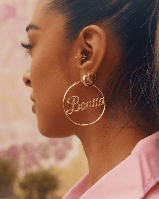 BONITA CURSIVE HOOP