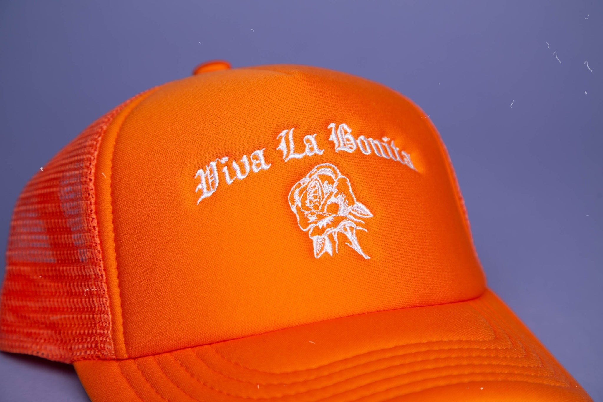 ORANGE LA ROSA TRUCKER HAT