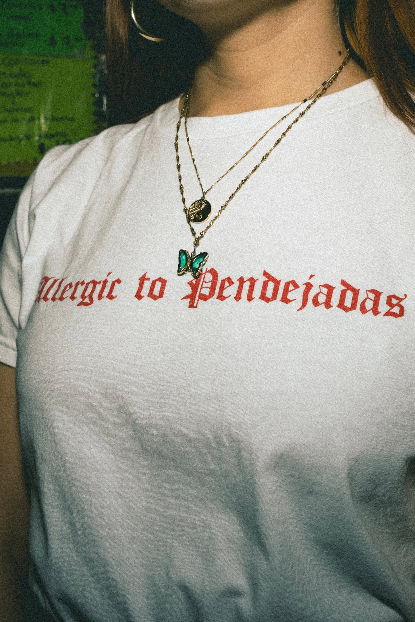 WHITE ALLERGIC TO PENDEJADAS T-SHIRT